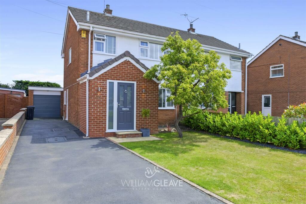 3 bedroom semidetached house for sale in Ffordd PelYDryn, Hawarden