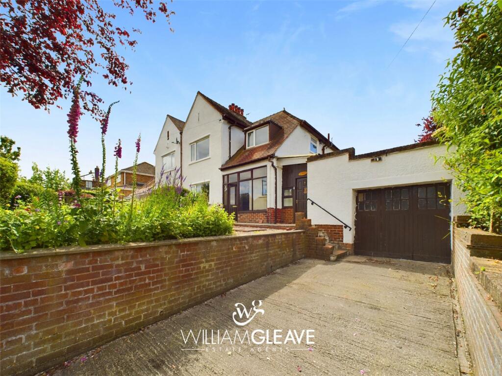 3 bedroom semidetached house for sale in Clayton Road, Mold