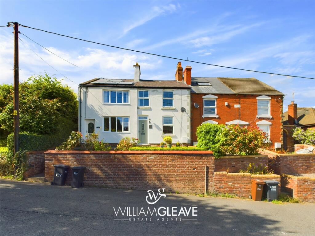 3 bedroom terraced house for sale in Village Road, Northop Hall, Mold, CH7