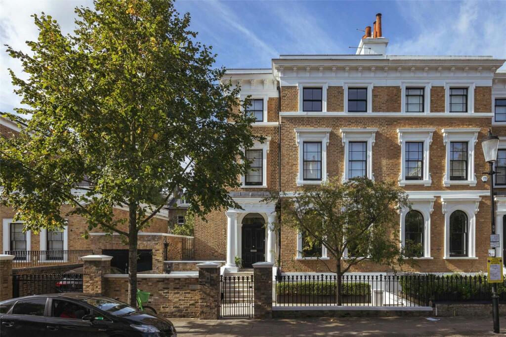 6 bedroom semi-detached house for sale in Clarendon Road, Holland Park, London, W11