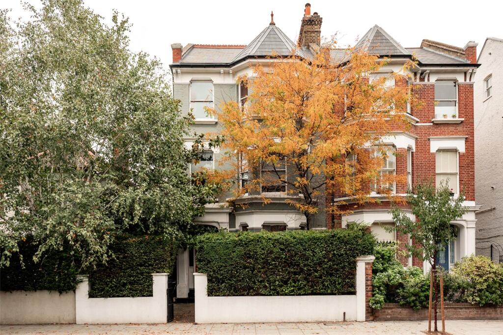 Main image of property: St Quintin Avenue, North Kensington, London, W10
