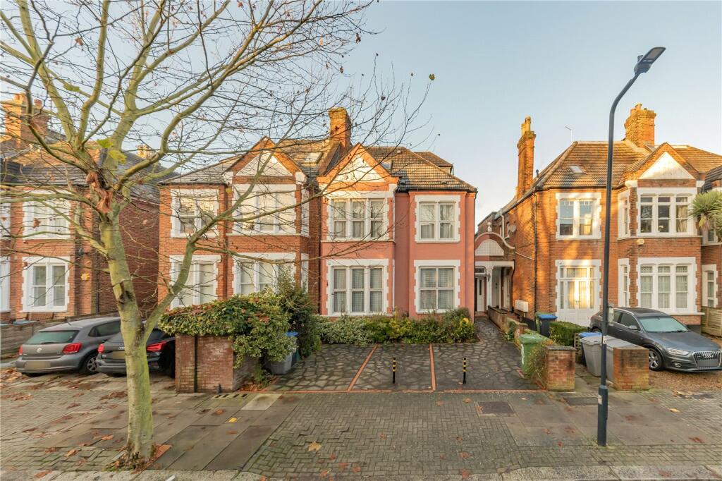 2 bedroom apartment for sale in Blenheim Gardens, London, NW2