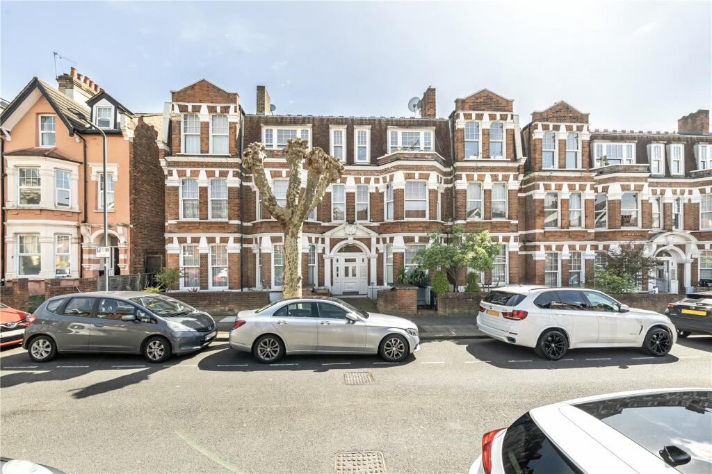 3 bedroom apartment for rent in Rutland Park Mansions, Rutland Park, London, NW2