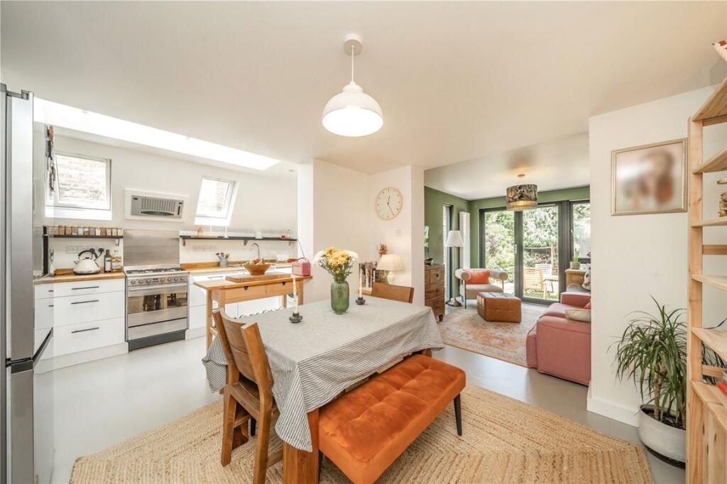Main image of property: Villiers Road, London