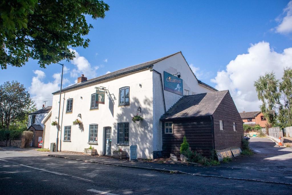Pub for sale in 107 Arlesey Road, Ickleford, Hertfordshire, SG5 3TH, SG5