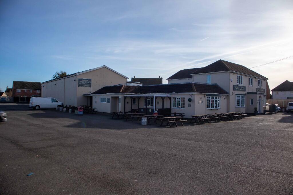 Additional property image - Jaywick Lane, Clacton-On-Sea, Essex, CO16
