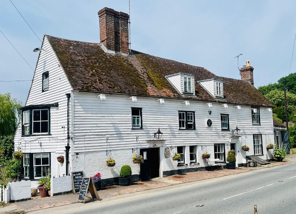 Main image of property: KENT - SIZEABLE COUNTRY PUB WITH ROOMS