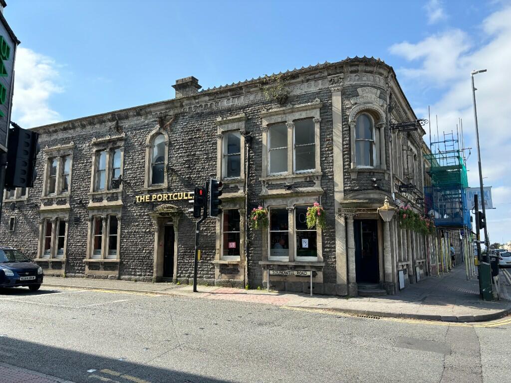 Additional property image - High Street, Bristol, BS16