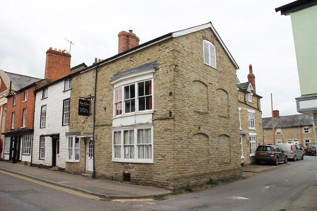 Main image of property: HEREFORDSHIRE - ATTRACTIVE TOWN CENTRE BAR/ RESTAURANT/CAFÉ WITH TWO RESIDENTIAL FLATS