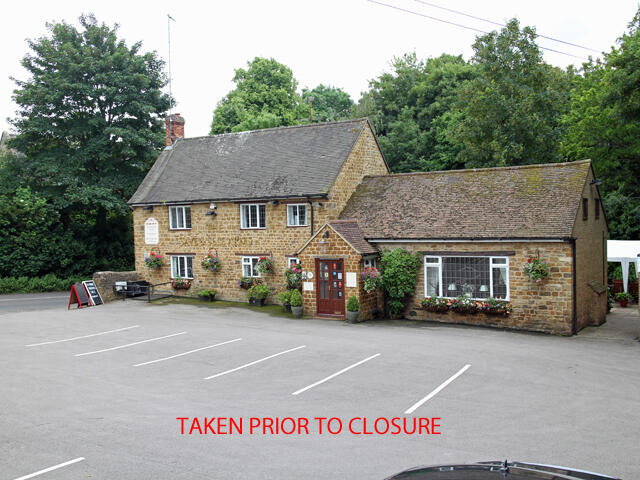 Main image of property: OXFORDSHIRE - RENOWNED VILLAGE FREEHOUSE IN POPULAR RESIDENTIAL AREA