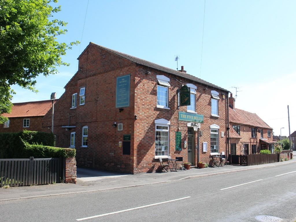 Pub for sale in Lincolnshire Impressive Village Freehouse With 4