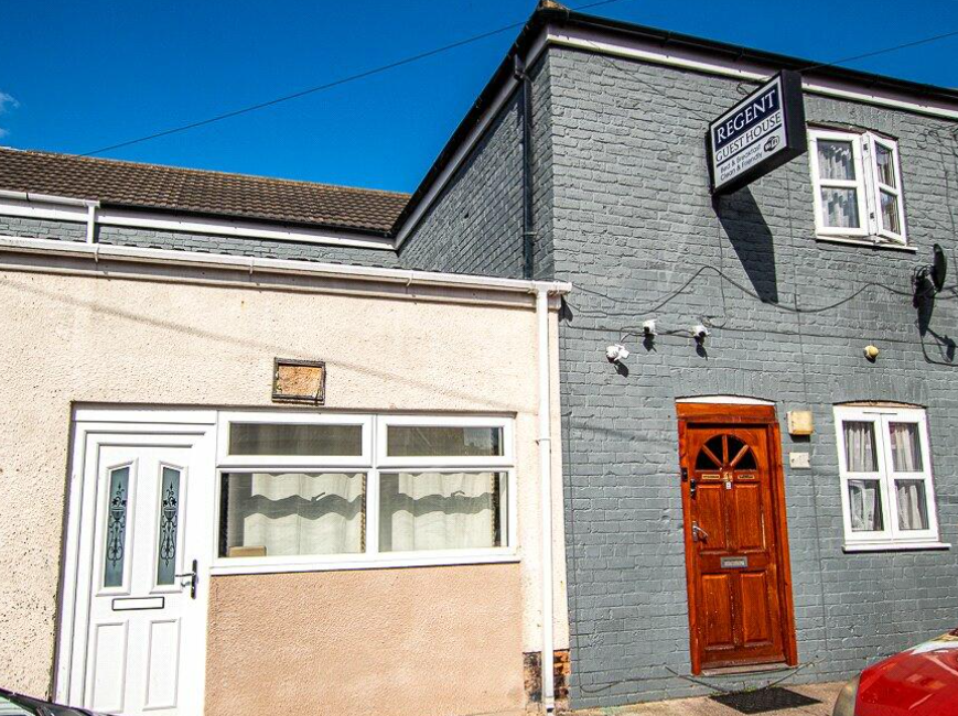 Main image of property: Regent Guesthouse, Grimsby, Lincolnshire, DN32