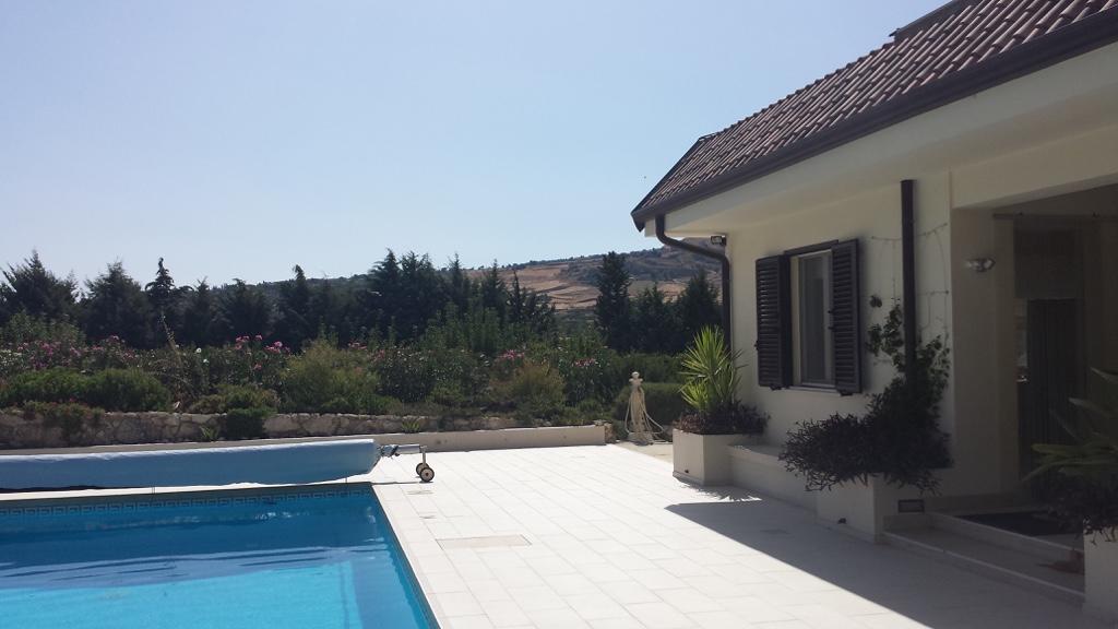 3 bedroom detached villa for sale in Mussomeli, Caltanissetta, Sicily