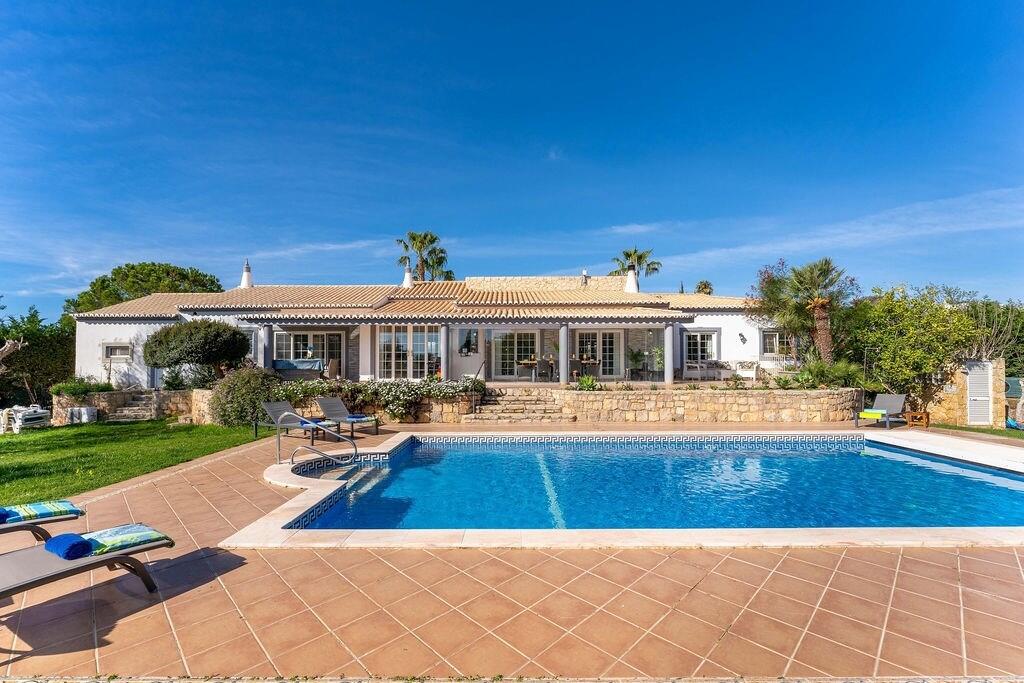 Main image of property: Algarve, Lagoa