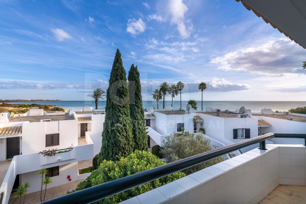 Main image of property: Algarve, Lagoa