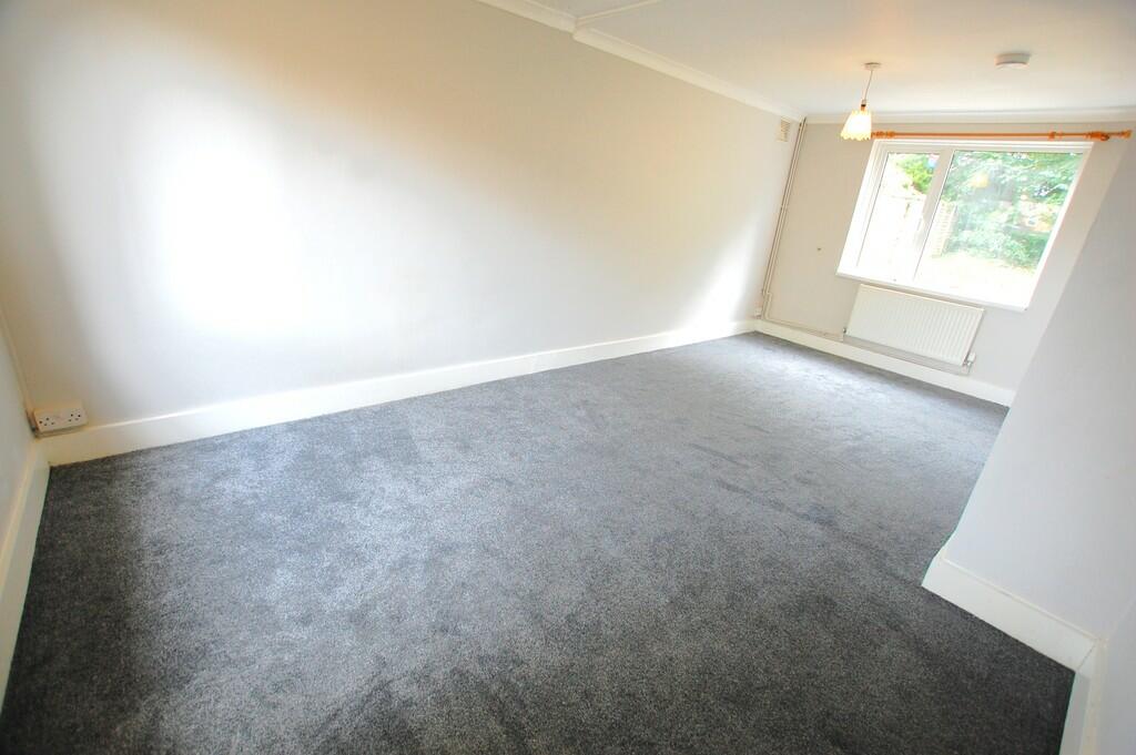 Additional property image - High Dells, Hatfield