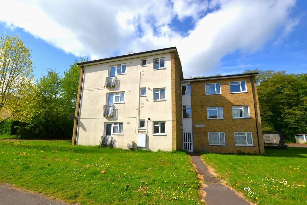 Main image of property: Grove Mead, Hatfield
