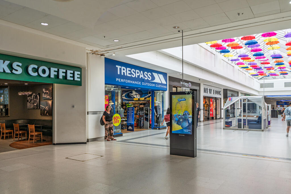 Main image of property: The Main Centre, Cascades Shopping Centre, Commercial Road, Portsmouth, Hampshire, PO1