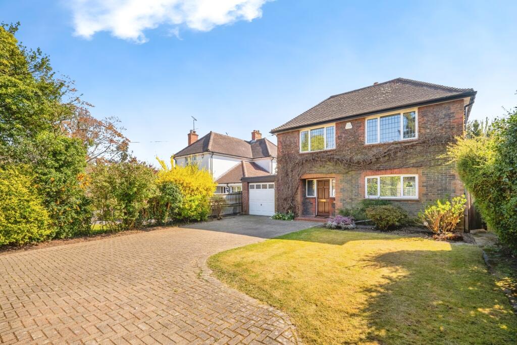 Main image of property: Pondtail Road, Horsham, West Sussex, RH12