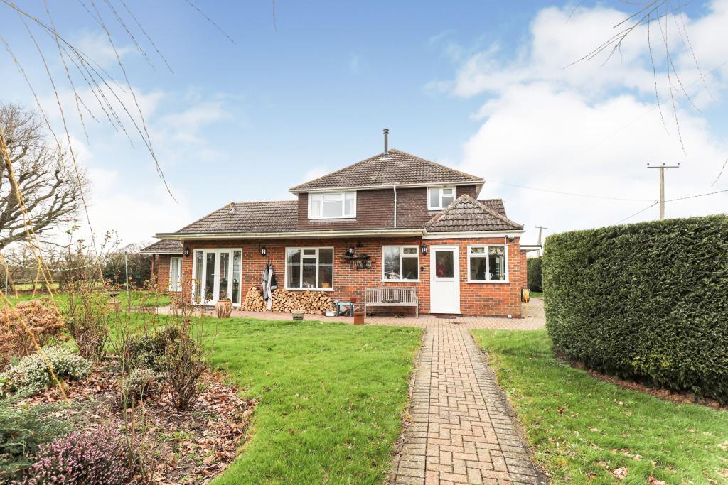 5 bedroom bungalow for sale in Billingshurst Road, Coolham, Horsham ...