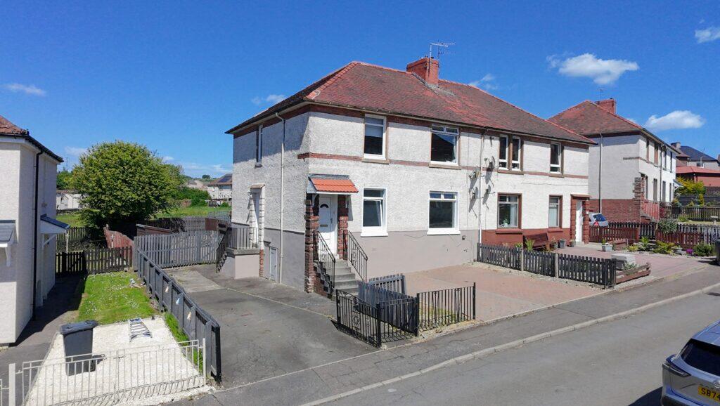 Main image of property: 27 Kenilworth Drive, Airdrie, ML6 7EY