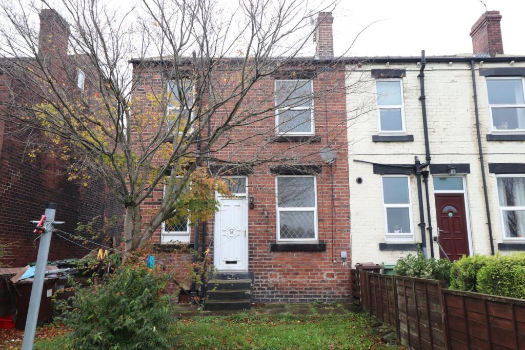 Main image of property: Gillroyd Parade, Morley, Leeds, West Yorkshire, LS27