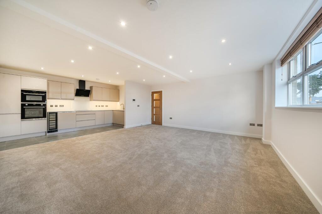 Main image of property: Lidget Hill, Pudsey, LS28