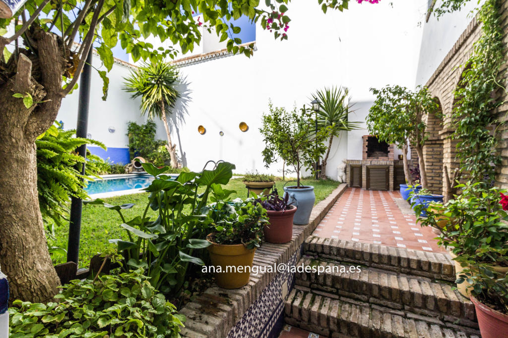 6 bedroom house for sale in Andalucia, Sevilla, Spain