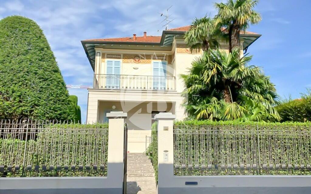 Villa for sale in Milano, Milan, Lombardy