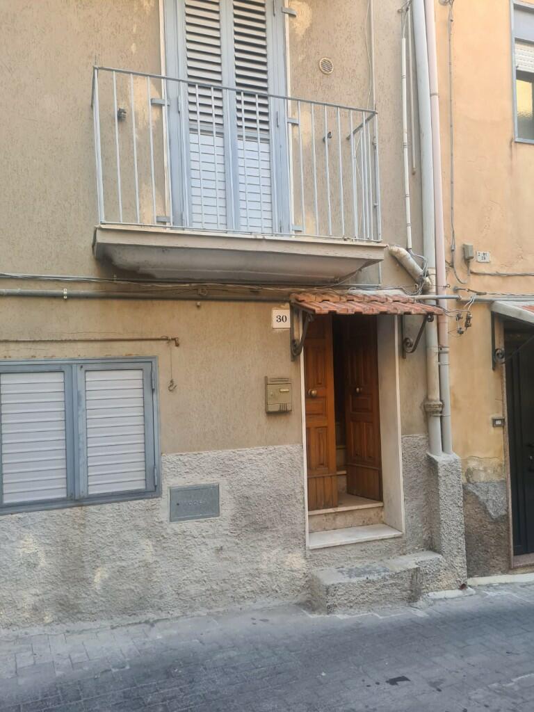 2 bedroom town house for sale in Mineo, Catania, Sicily, Italy