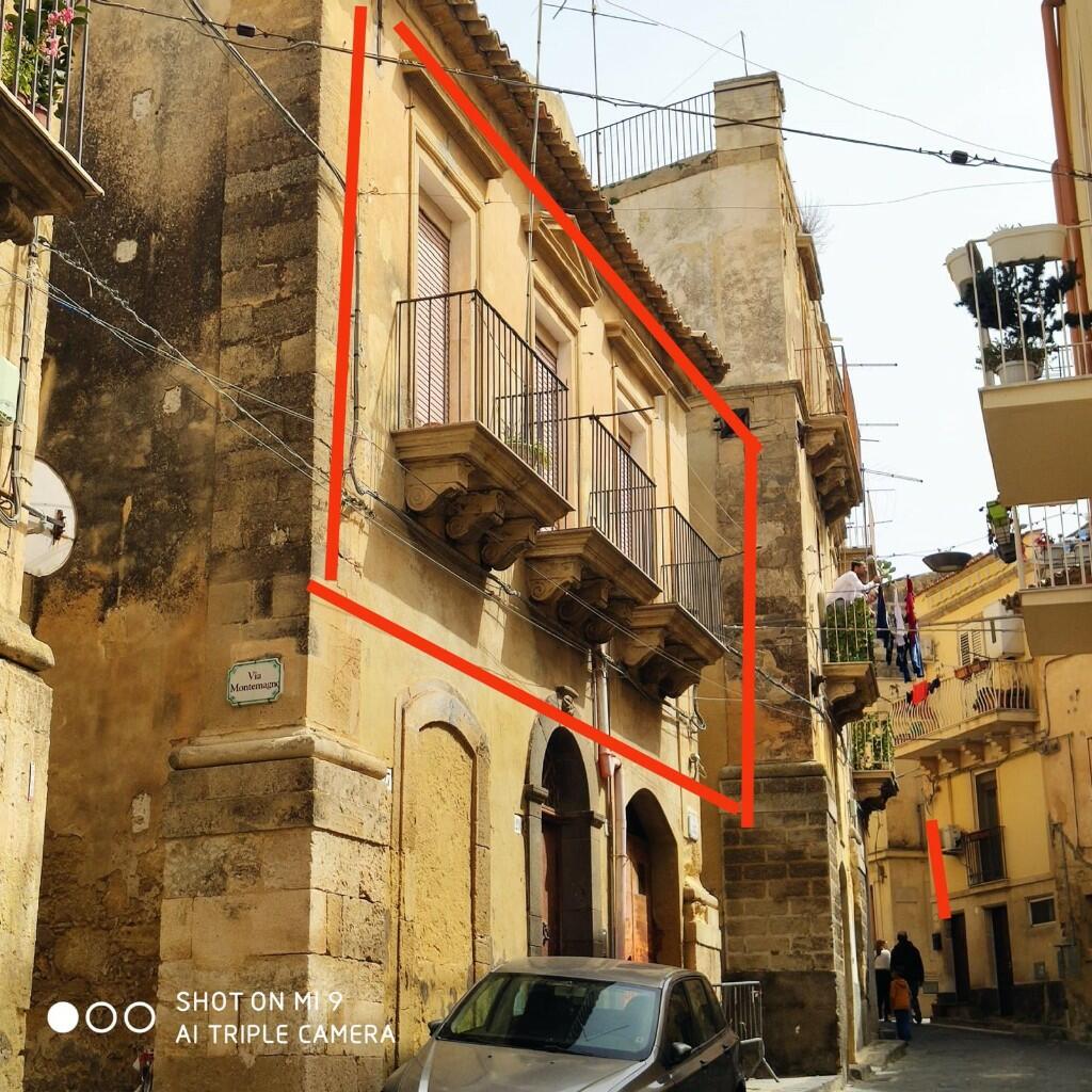 2 bedroom town house for sale in Mineo, Catania, Sicily, Italy