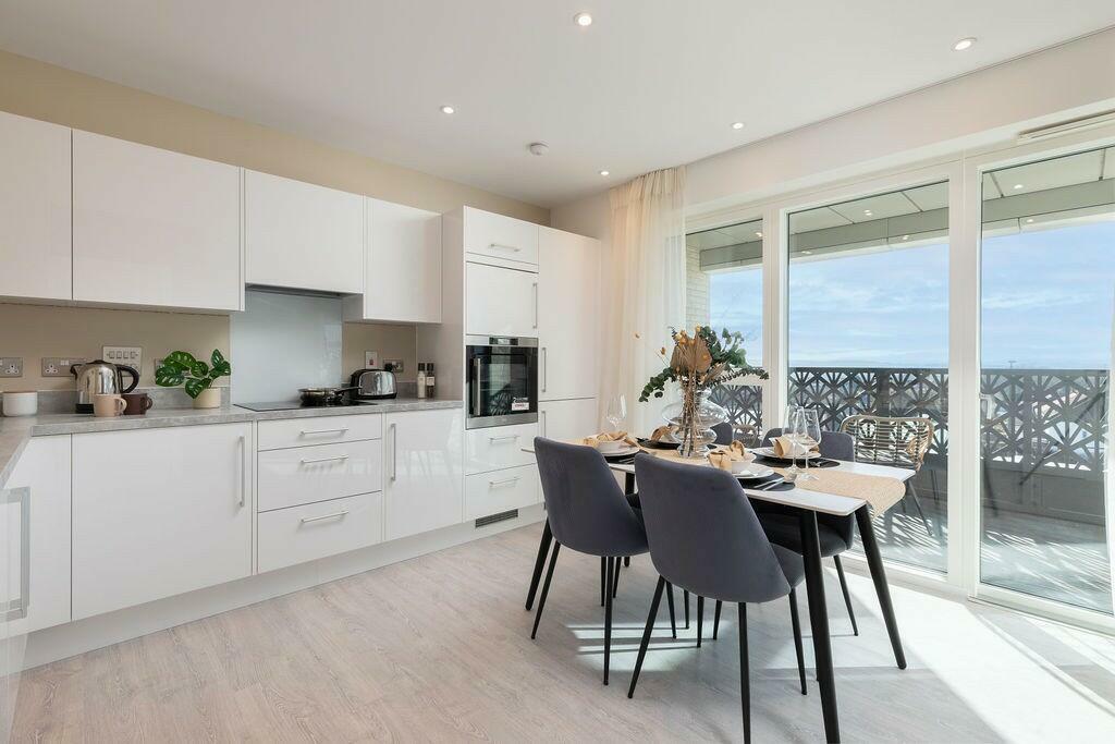 Additional property image - Broadway,
Bexleyheath,
DA6 7LB