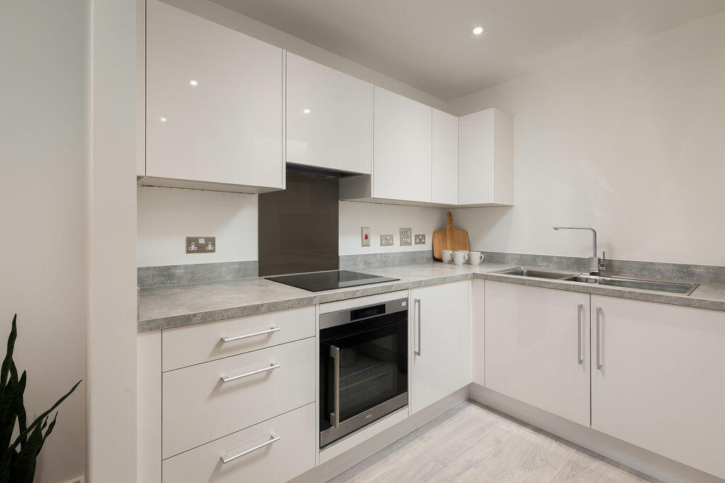 Additional property image - Whiting Avenue, Greenhithe, Kent, 
DA9 9YW.