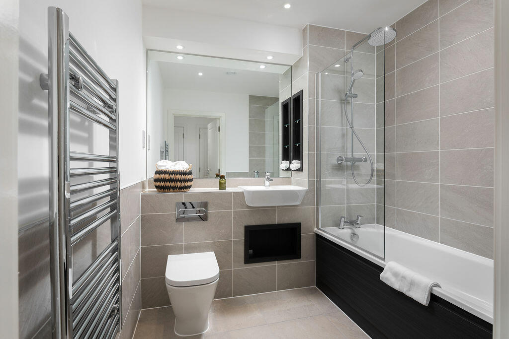 Additional property image - Whiting Avenue, Greenhithe, Kent, 
DA9 9YW.