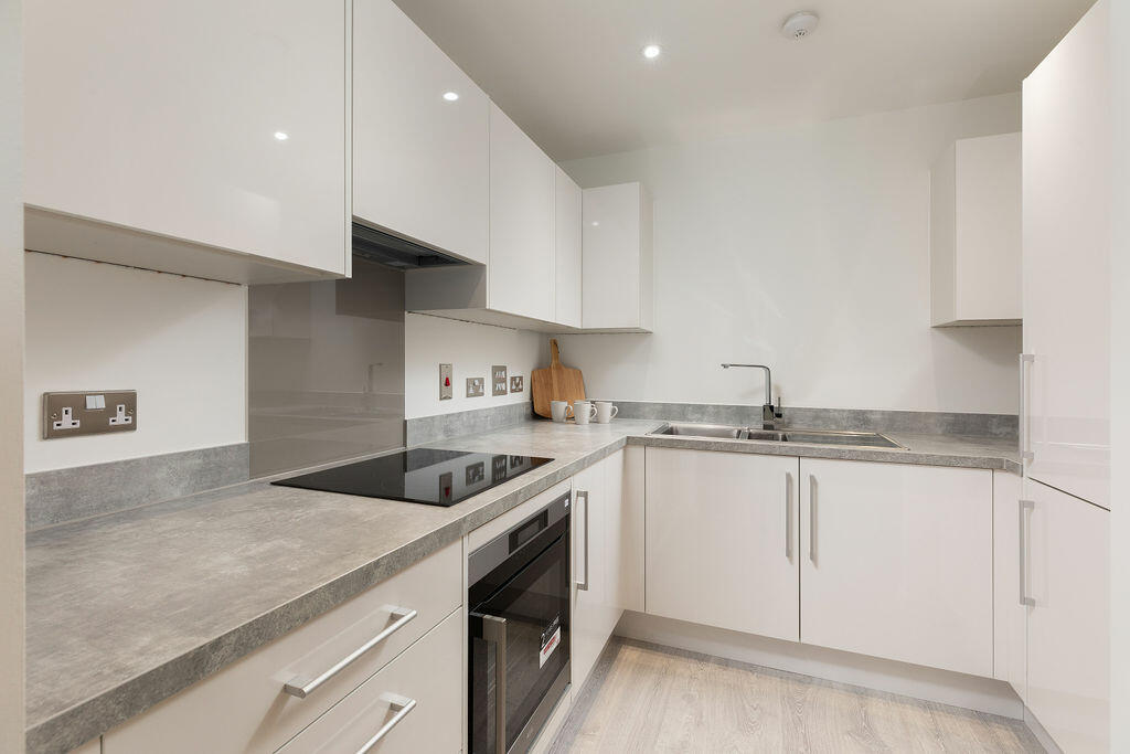 Additional property image - Whiting Avenue, Greenhithe, Kent, 
DA9 9YW.