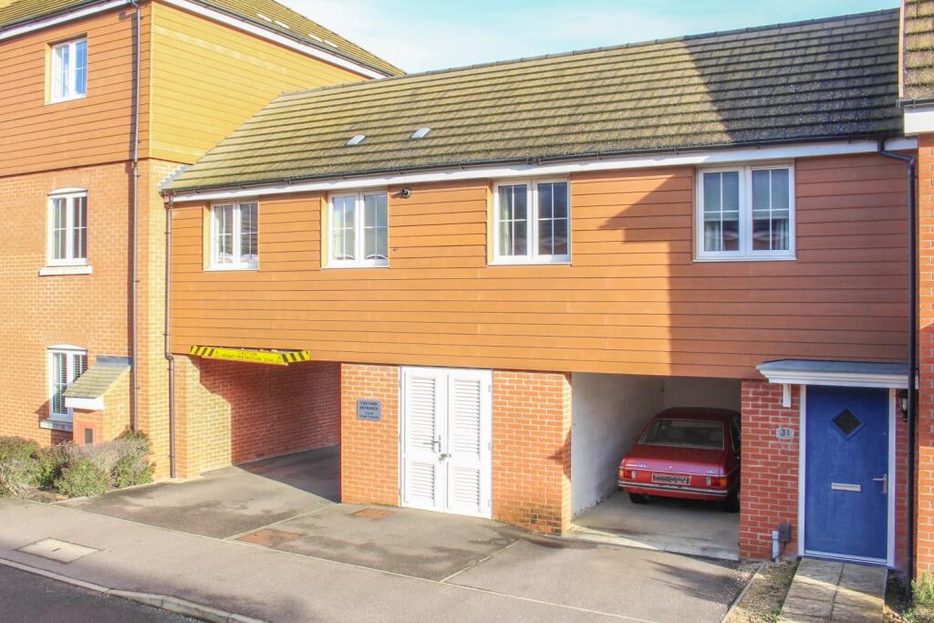 2 bedroom terraced house for sale in Copia Crescent, Leighton Buzzard, LU7