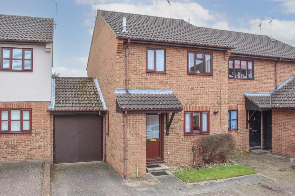 3 bedroom end of terrace house for sale in Millstream Way, Leighton