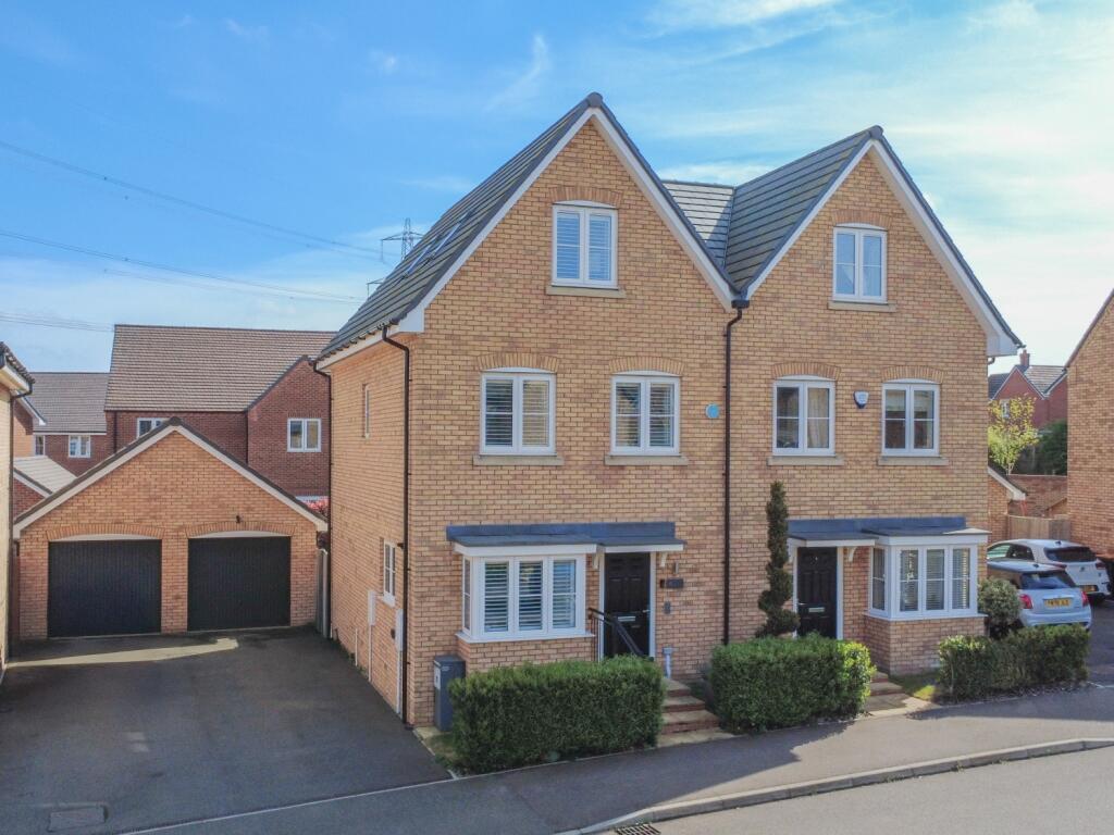Main image of property: Hadrian Crescent, Leighton Buzzard, LU7