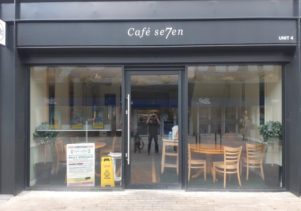 Main image of property: 7 The Mall, Stanley Square, Sale, M33 7XZ