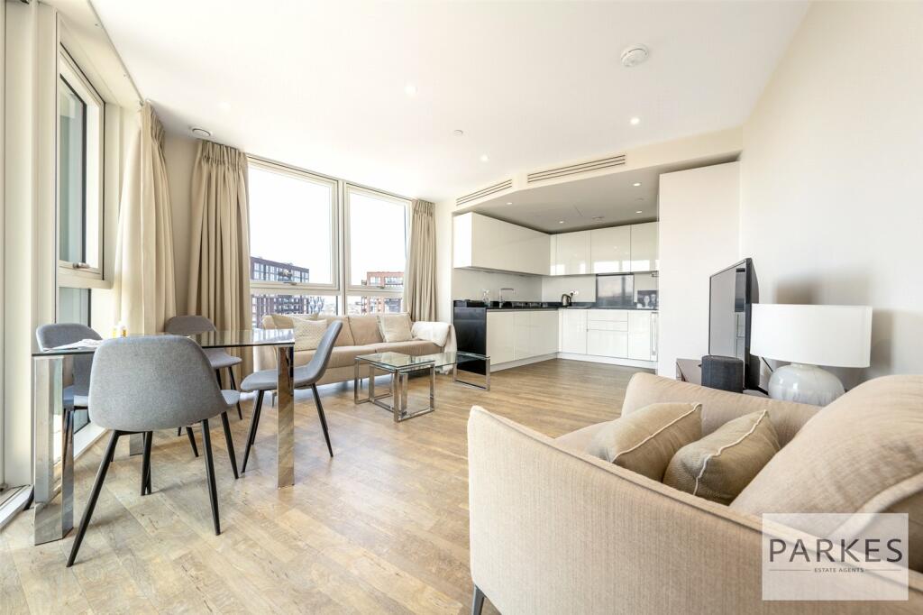 2 bedroom apartment for sale in Wandsworth Road, Nine Elms, London, SW8