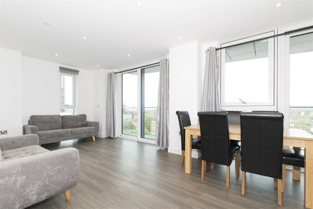 2 bedroom apartment for rent in Pinto Tower, Hebden Place, Nine Elms, London, SW8
