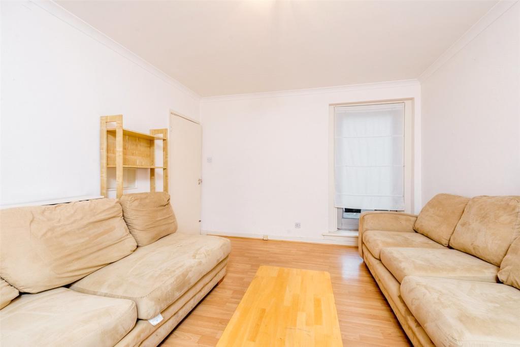 Main image of property: St Mary Le Park, Parkgate Road, London, SW11