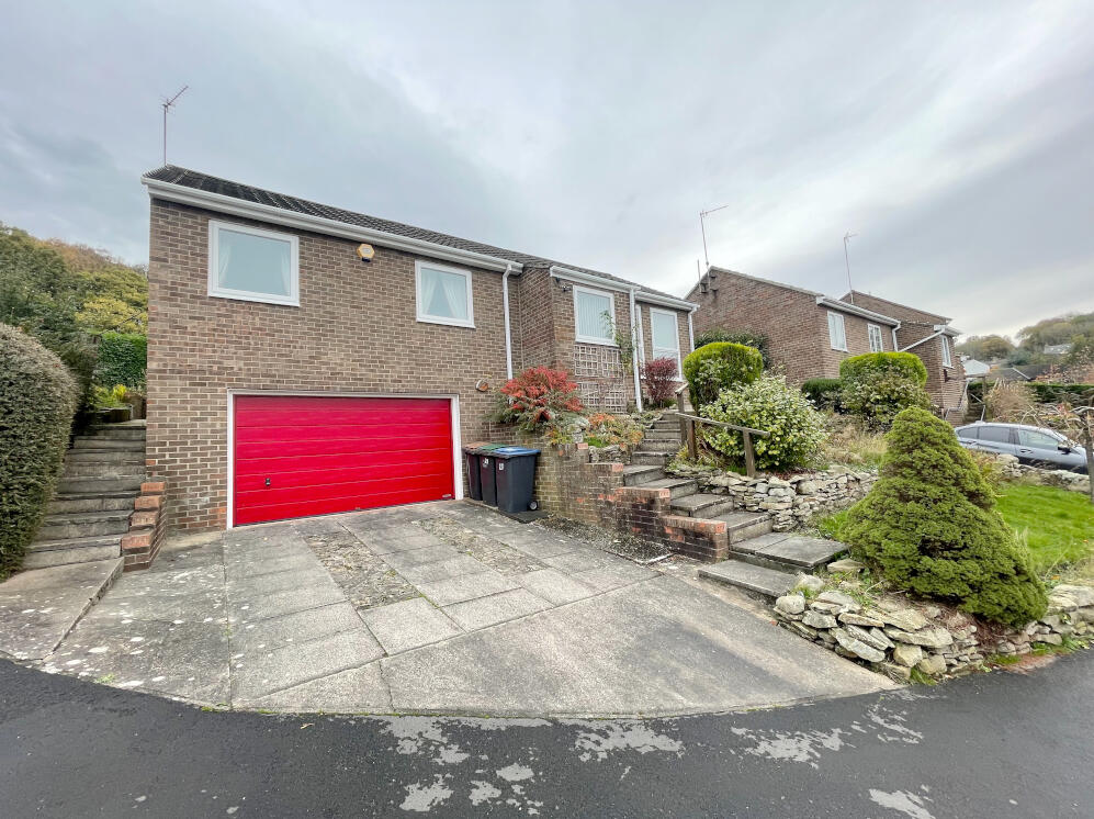 3 bedroom bungalow for sale in Oakfields, Burnopfield, NE16