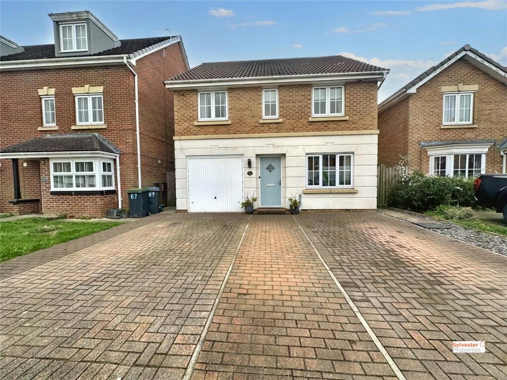4 bedroom detached house for sale in Fenwick Way, Consett, County