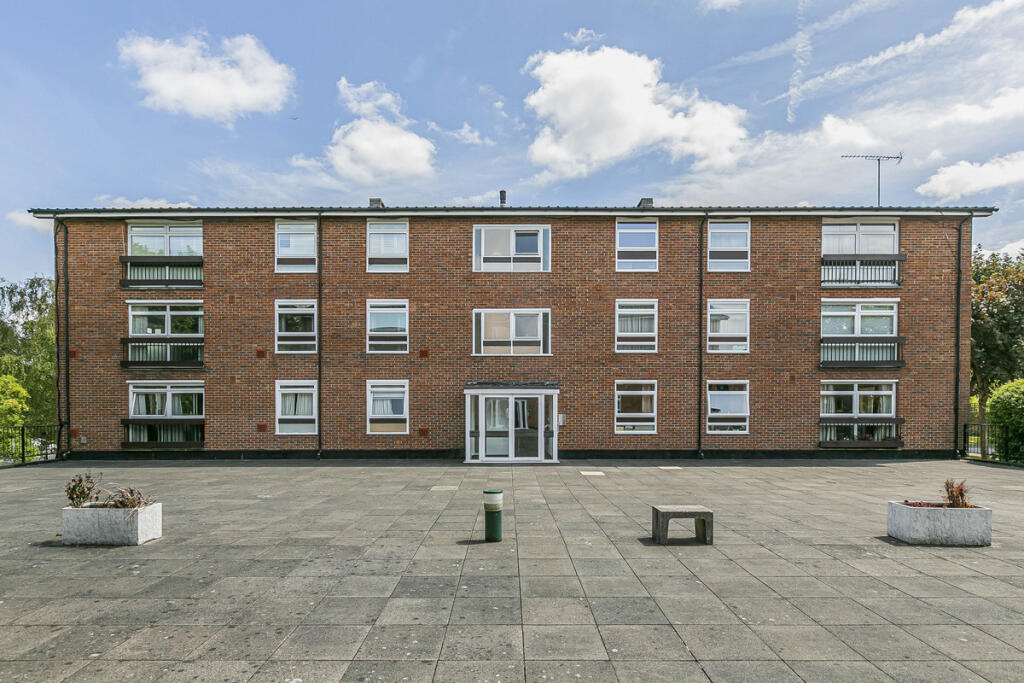 Main image of property: Maresfield, Croydon, CR0