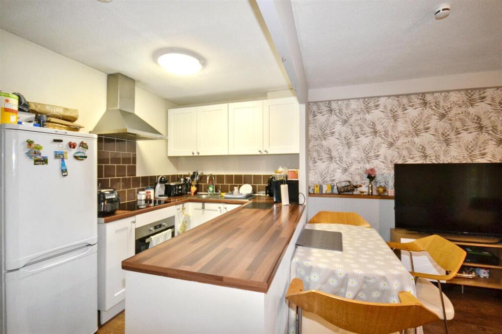 Additional property image - Park Place, Park Street