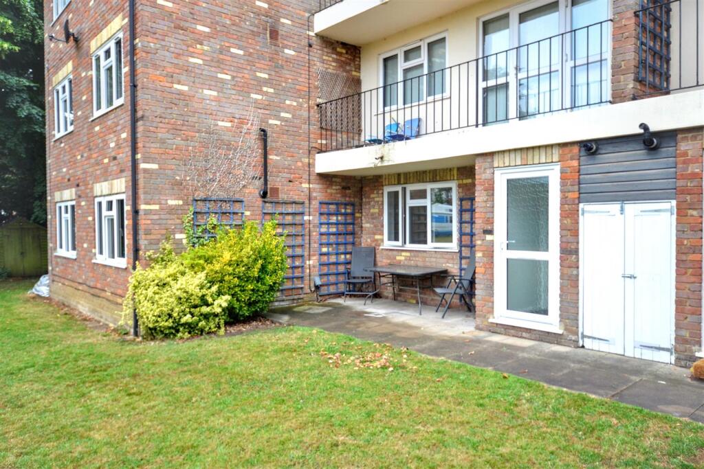 Main image of property: Honours Mead, Howard Agne Close, Bovingdon