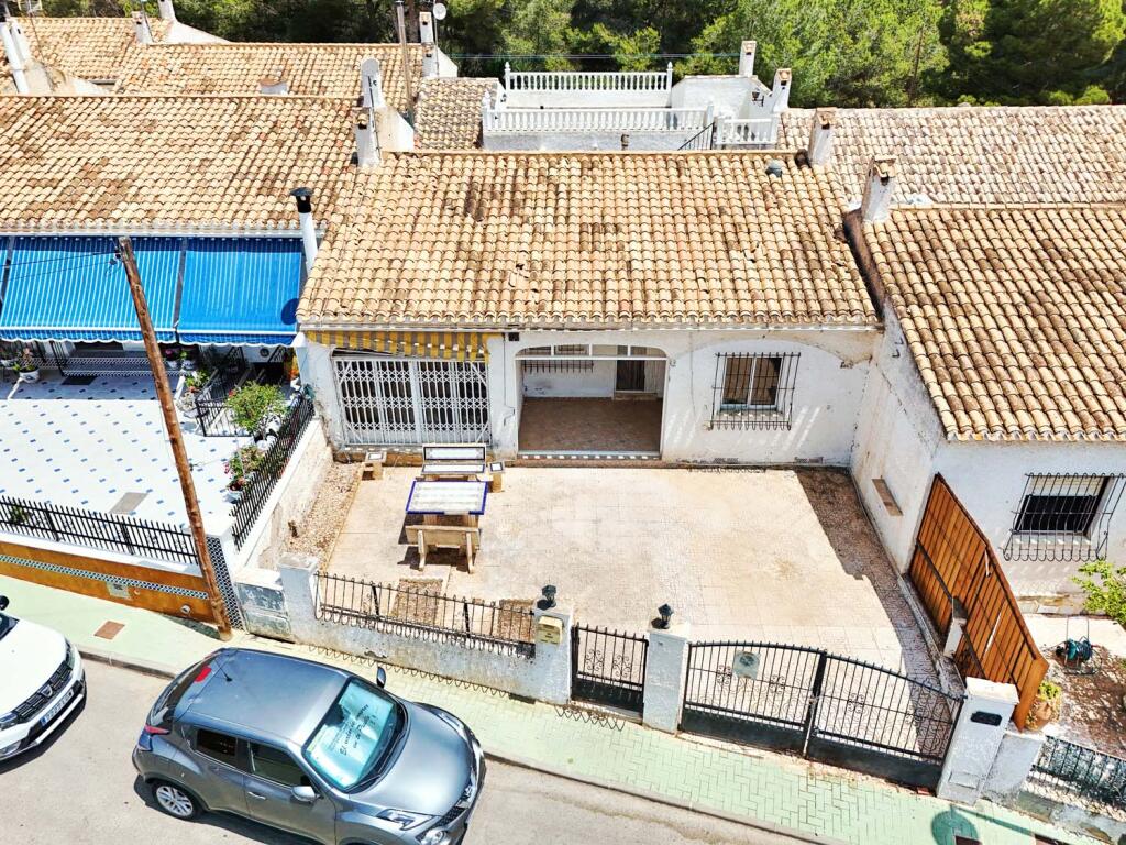 Main image of property: Valencia, Alicante, Pinar De Campoverde