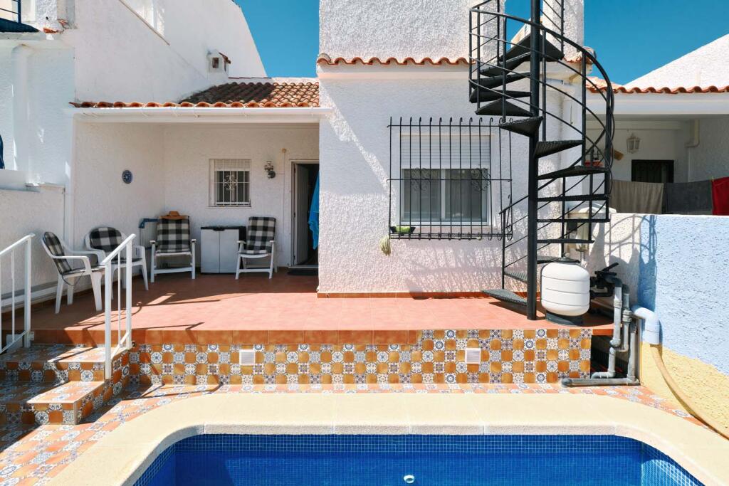 Main image of property: Valencia, Alicante, Pinar De Campoverde
