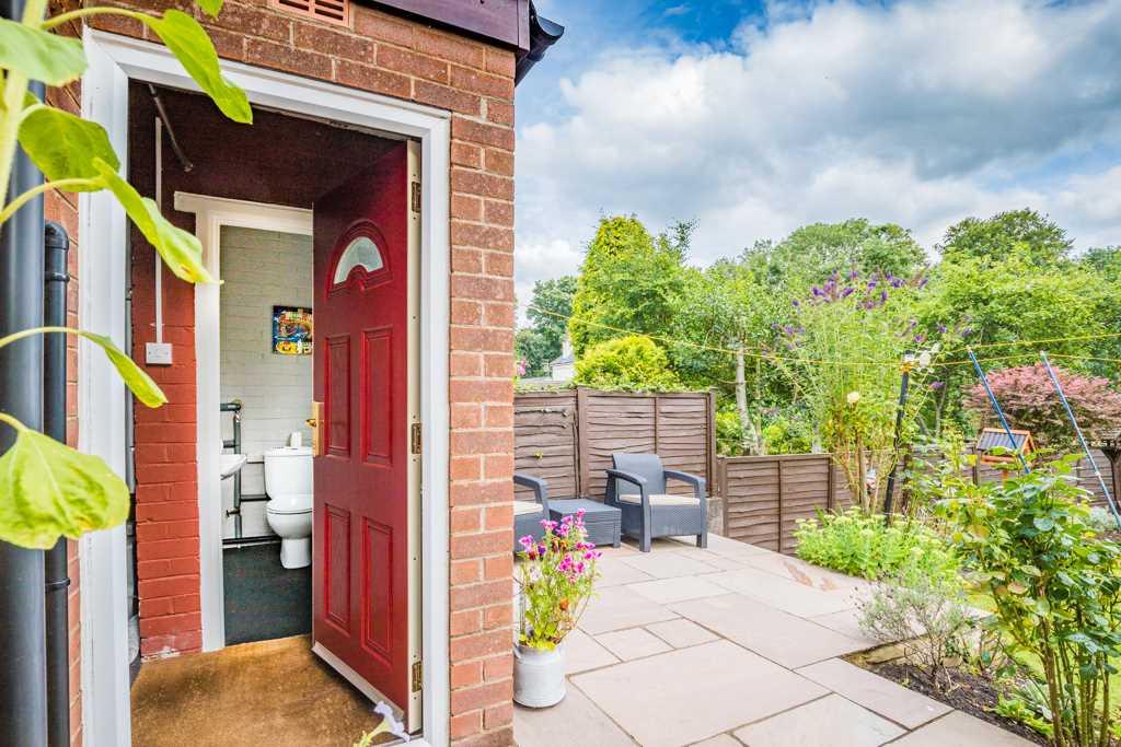 4 bedroom semidetached house for sale in Park Lane, Macclesfield, SK11